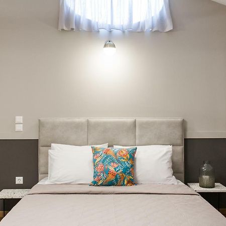 Step One | Luxury Suites Right In The Heart Of Acropolis Next To Metro Station Atény Exteriér fotografie